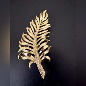Vintage Gerry’s Open Work Leaf Goldtone Brooch Gently Used